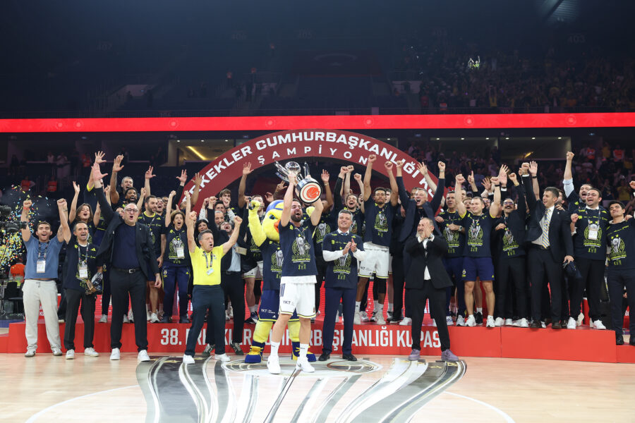 CUMHURBAŞKANLIĞI KUPASI’NDA ZAFER BEŞİKTAŞ’I YENEN FENERBAHÇE BEKO’NUN