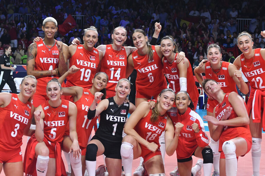 A Milli Kadın Voleybol Takımımız Avrupa Şampiyonu oldu